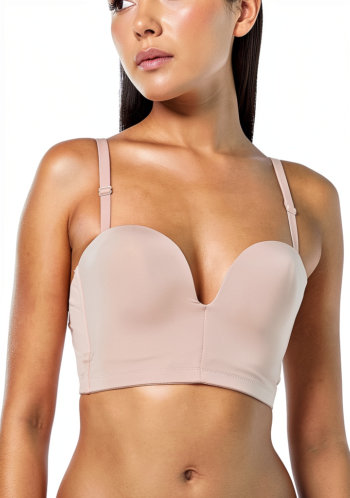 'Wonderbra Backless Bra porté avec une robe dos nu'